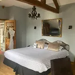 Hotel Domaine De Barive 4*