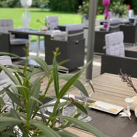 Domaine De Barive Hotel 4*