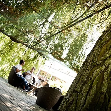 Domaine De Barive Hotel 4*