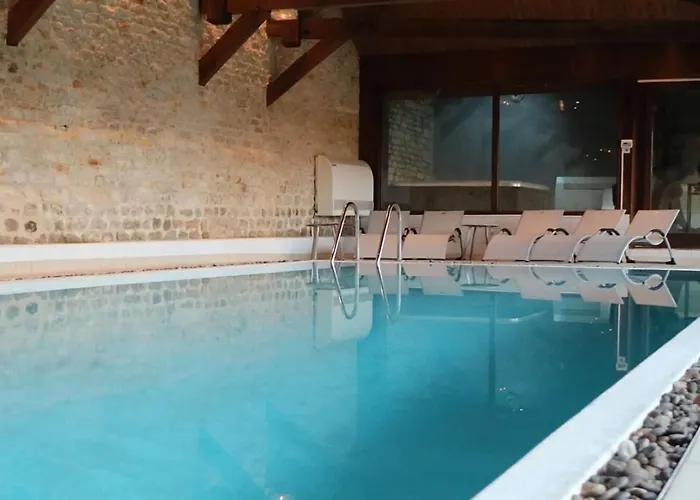 Hotel Domaine De Barive 4*